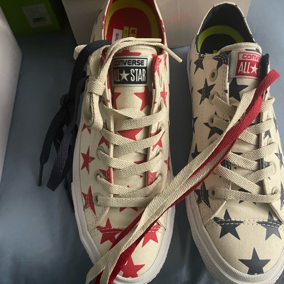 Converse Cream Sneakers with Red and Blue Stars - Picture 5 of 5